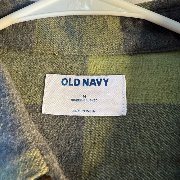 NWT Old Navy Olive and Charcoal Plaid Men's Button Down
Flannel Shirt - Picture 3 of 4